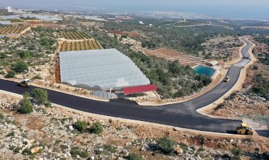 Mersin Büyükşehir, Tarımın “Yolunu Açıyor”