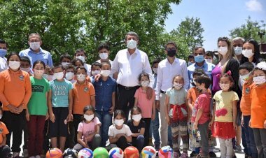 Anamur  Belediyesi  Eğitime  Desteğini  Sürdürüyor