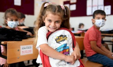 Eğitime İlk Adımda 16 Bin Öğrenciye “İlk Çantam” Hediyesi