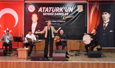 Tarsus  Belediyesi  Atatürk’ü Sergi, Konferans Ve Atatürk'ün Sevdiği Şarkılarla Andı