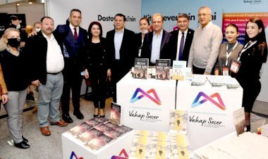 Başkan Seçer CNR Mersin Kitap Fuarı’nın Açılışına Katıldı