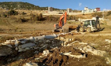 Toroslar Belediyesi, Yüksek Kesimlerde Yol Çalışmalarını Aralıksız Sürdürüyor