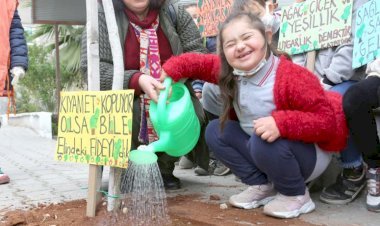 Fidanlar Gelecek İçin Bin Ağaç Dikti