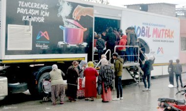 Mersin Büyükşehir, Mahalle Mutfakları İle Sofralara Bereket Olmaya Devam Ediyor