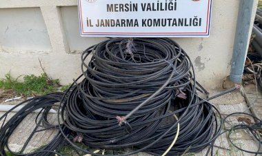 Mersin’de Telefon Hattı Kablolarını Çalan 2 Kişi Yakalandı