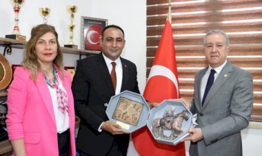 Mhp Genel Başkan Yardımcısı Sadir Durmaz, Başkan Yılmaz’ı Ziyaret Etti