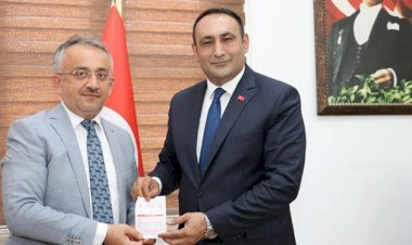 Başkan Yılmaz, Türkiye Diyanet Vakfı’na Kurban Bağışında Bulundu