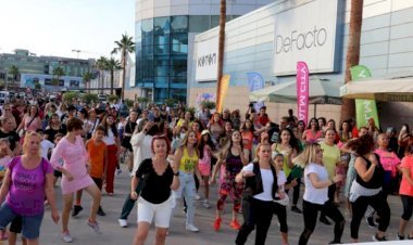 Toroslar Belediyesinin, “Mama Getir Dans Et” Etkinliği Yoğun İlgi Gördü
