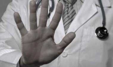 Mersinde 2 Kişi Doktoru Darp Etti