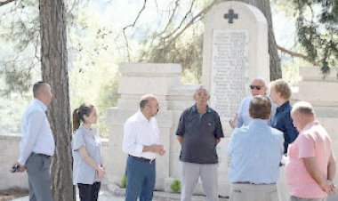 ALMAN MEZARLIĞI'NDA RESTORE ÇALIŞMASI