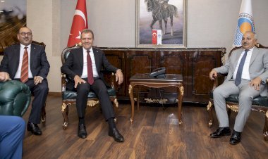 BAŞKAN SEÇER, ‘AHİLİK HAFTASI’ KAPSAMINDA ESNAF TEMSİLCİLERİNİ AĞIRLADI