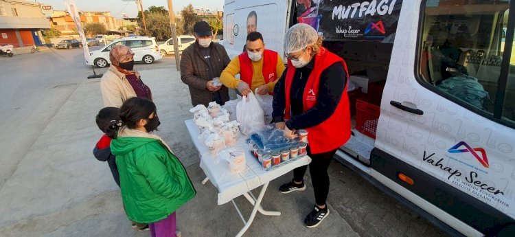 Tarsus’ta 4 Noktada Büyükşehir’den Mahalle Mutfağı