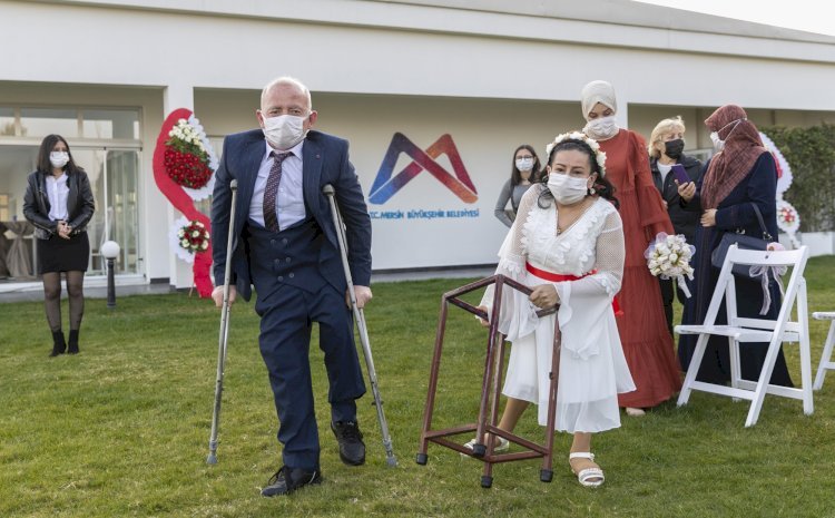 Sevgi Engel Tanımadı, Başkan Seçer Bu Mutluluğa Ortak Oldu