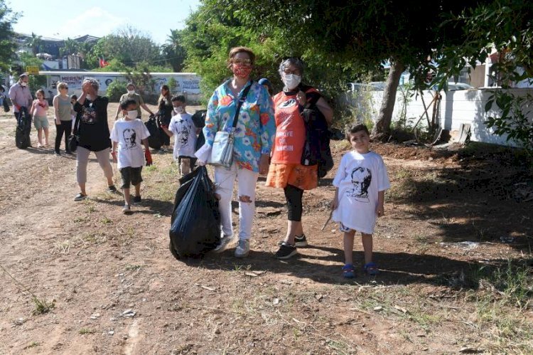 Gönüllülerden Çevre Temizliği