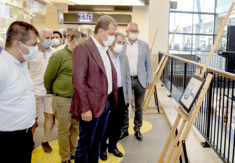 Başkan Seçer, ‘Çevre Karikatürleri Sergisi’ni Gezdi