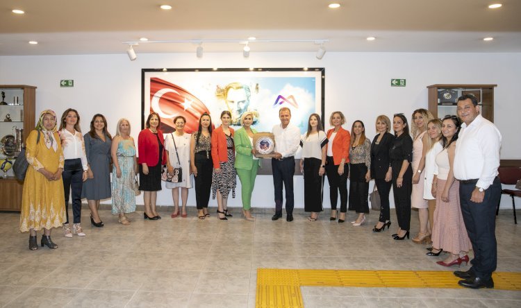 Kadın Emeğini Görünür Kılan Belgesele Mersin Büyükşehir’den Büyük Destek
