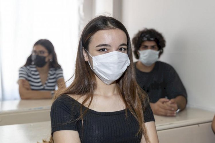 Bu Yıl 4 Bin 100 Öğrenci  Büyükşehir’le Üniversiteye  Hazırlanıyor