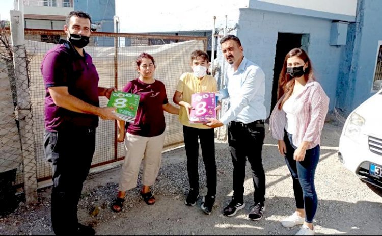 Yenice Hazırlık Kursu Öğrencilerine Soru Bankaları Dağıtıldı