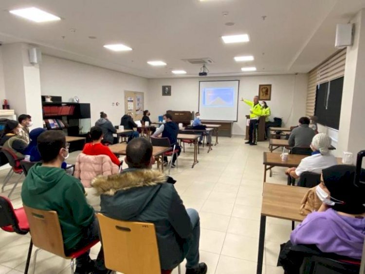 Yaşlı Ve Engelli Bakım Merkezlerinde Trafik Eğitimi