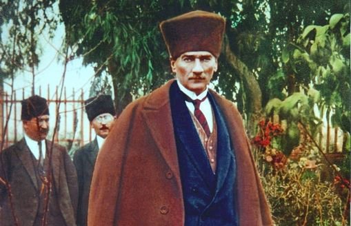 TARSUS’TA ATATÜRK’Ü ÖZLEMLE ANIYORUZ