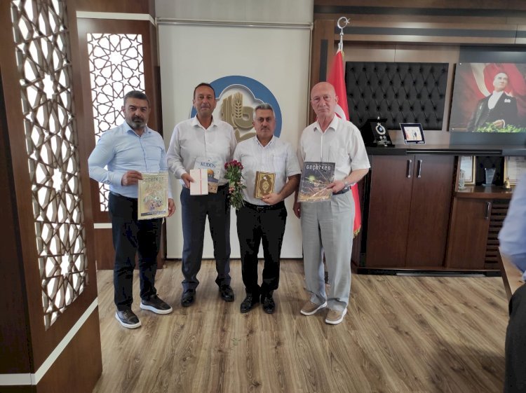 AHİLİK HAFTASI’NDA TARSUS MÜFTÜSÜ MURAT AKÇAY’DAN TİCARET BORSASI’NA ZİYARET